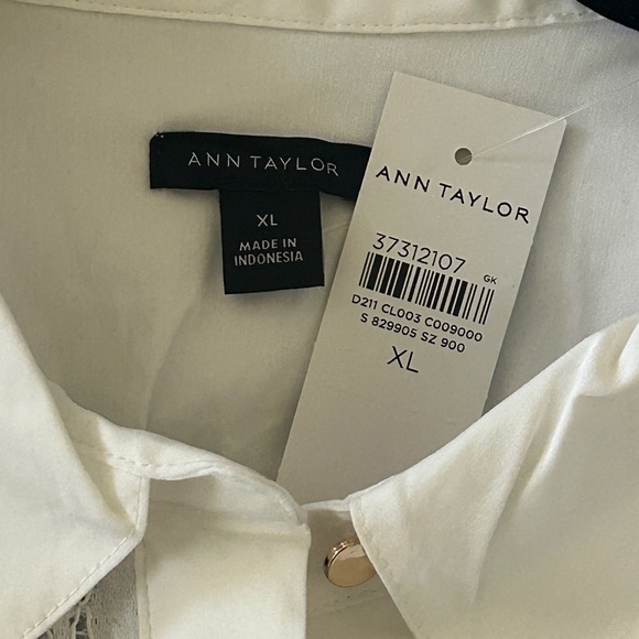 Ann Taylor White Lace Button-Up Blouse - Picture 2 of 12